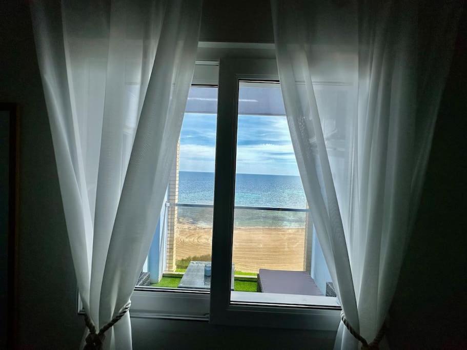 Apartment Sea Sound